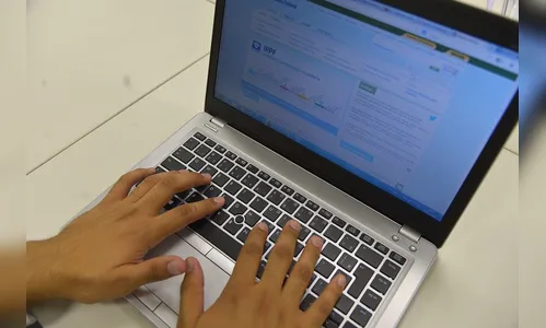 Contribuinte pode aproveitar feriado para preparar declaração do IR