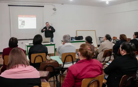 (Foto: Edson Denobi) Vigilância Sanitária ministra capacitação para empreendedoras da Rede Mulher de Gastronomia