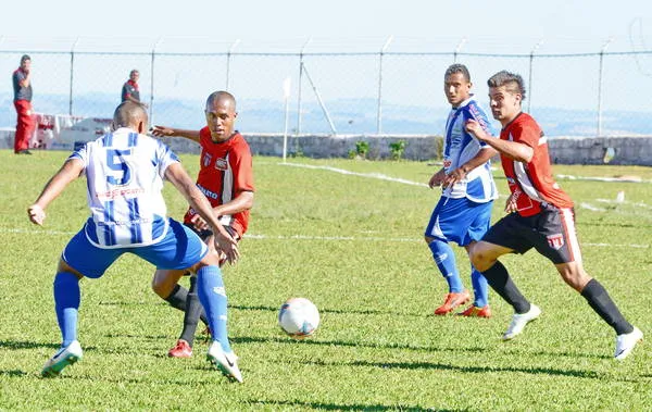Nacional de Rolândia e Apucarana Sports vão disputar a Terceira Divisão em 2018 - Foto: Arquivo/TN