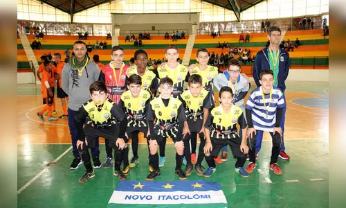 Futsal e voleibol fecham a fase regional dos Jogos Escolares do Paraná