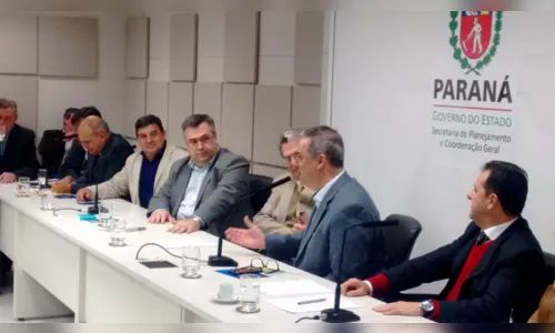 
							Prefeitos discutem novas alternativas de desenvolvimento com o governo do Paraná
						
						