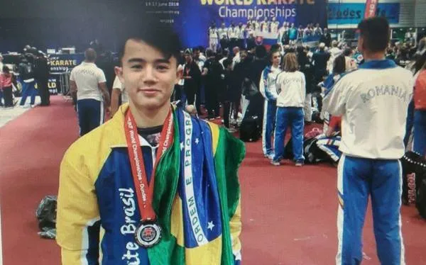 Rafael Kimura foi destaque no Campeonato Mundial de Karatê, disputado na Escócia - Foto: Divulgação