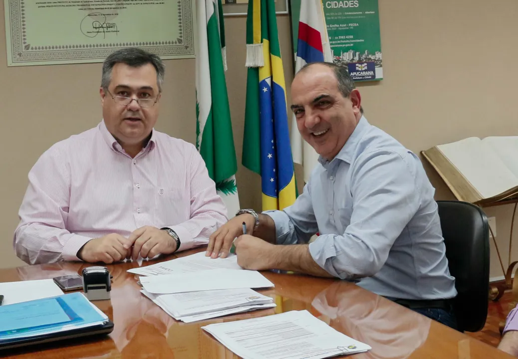 Beto Preto recebe visita do ex-presidente da Sanepar Mounir Chaowiche