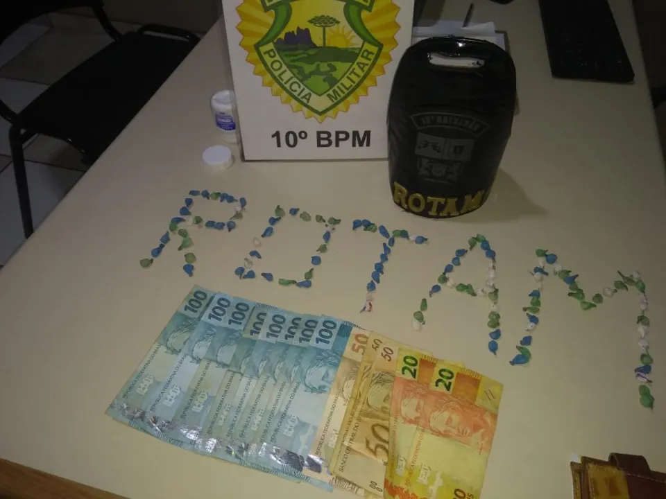 PM prende quatro pessoas por tráfico de drogas em Apucarana