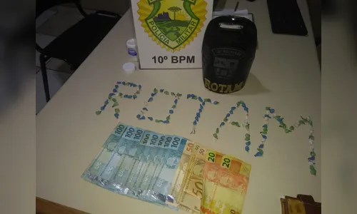 PM prende quatro pessoas por tráfico de drogas em Apucarana