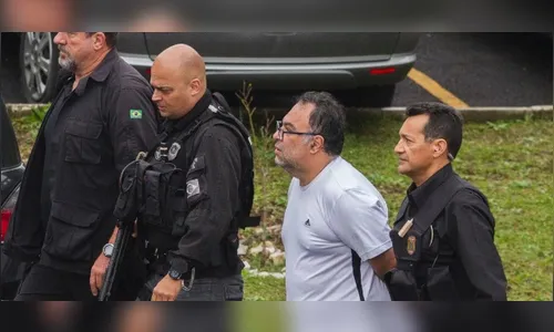 Esquema de privilégios a presos da Lava Jato é investigado; André Vargas é apontado como líder