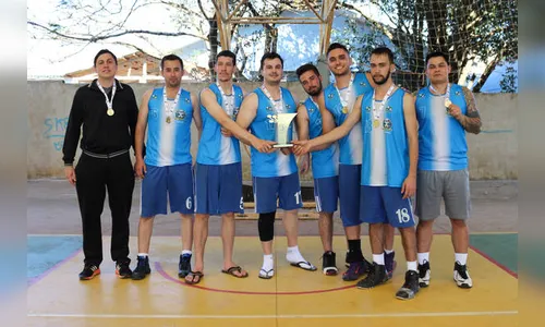 Ivaiporã é campeã invicta do basquetebol nos Jogos Abertos do Paraná