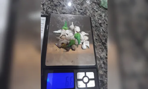 Mais quatro jovens são presos pela PM com crack, cocaína e maconha