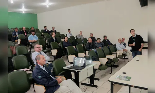 Técnicos discutem implantação de circuito das frutas no Vale do Ivaí