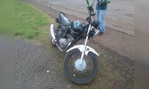 Homem fica ferido ao cair com moto após atropelar cachorro em Apucarana