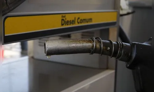 Ladrões roubam caminhão carregado com 42,5 mil litros de óleo diesel em Apucarana