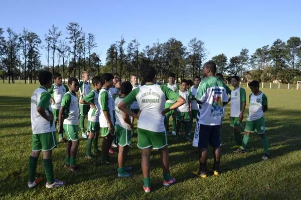 O Arapongas Esporte Clube tenta conquistar os primeiros pontos no Paranaense Sub-17 - Foto: Divulgação