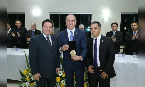 
							Mounir Chaowiche é Cidadão Honorário de Apucarana
						
						