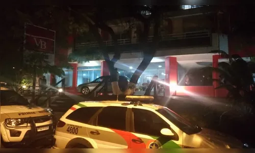Família é achada morta e amarrada em hotel em Florianópolis