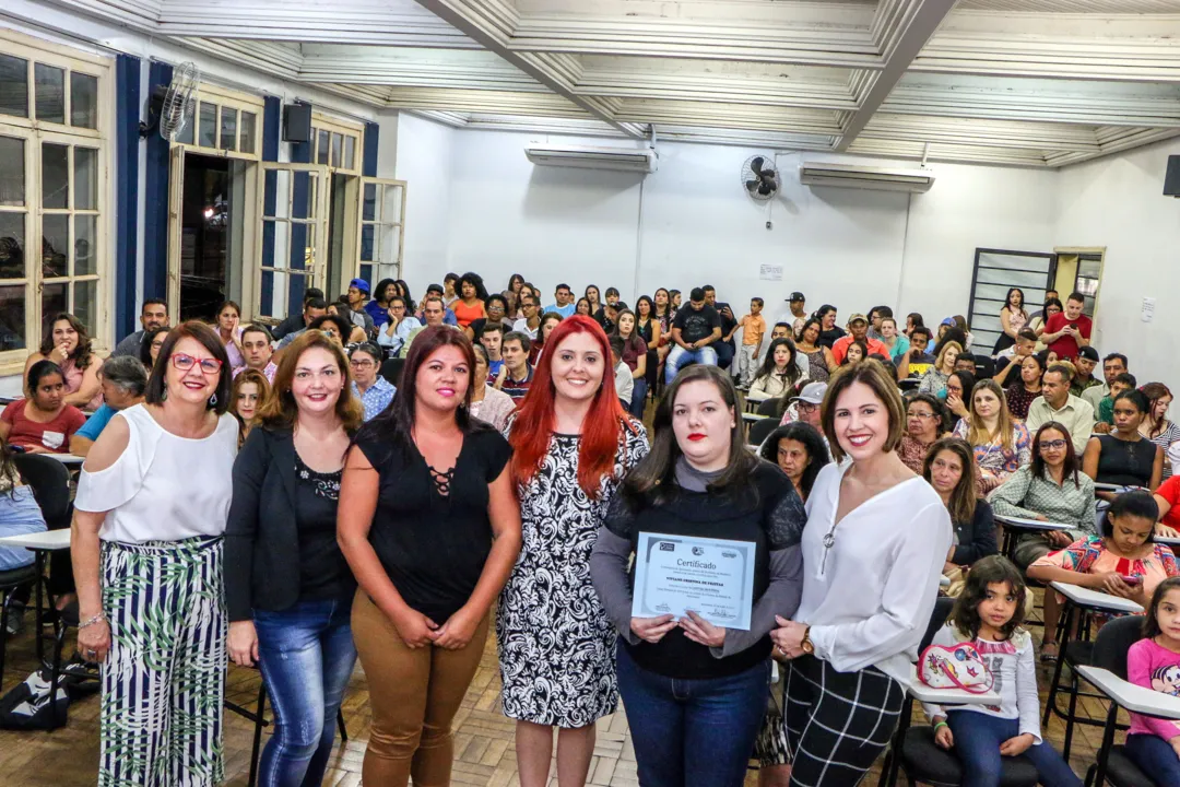 A entrega de certificados formalizou a conclusão das turmas do 1º semestre de 2018. (Fotos: Josias Profeta)​