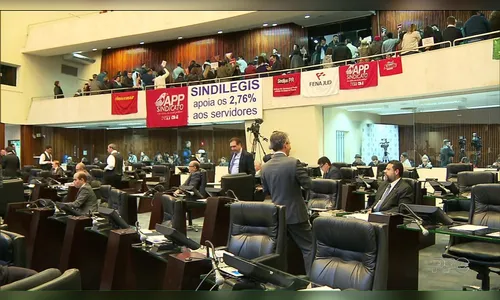 Deputados aprovam reajuste de 2,76% a servidores de órgãos públicos do Paraná