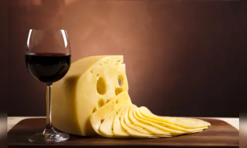 
							Aprenda a degustar um bom vinho e conheça os benefícios da bebida
						
						