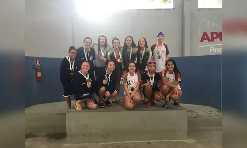 Colégio Estadual Polivalente fica em terceiro lugar na natação dos JEPs