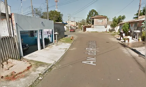 Criança de 3 anos sai sozinha de casa durante a madrugada e é resgatada pela PM
