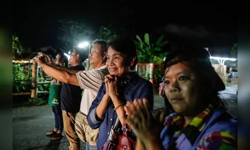 Marinha confirma resgate de todos os presos em caverna da Tailândia