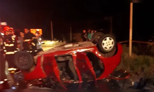 Acidente em rodovia provoca a morte de 7 pessoas e deixa outras duas feridas