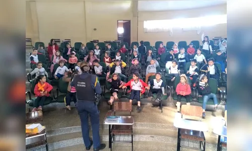 Educação de trânsito é tema de palestra na Escola Municipal Antonica Giroldo Franciosi