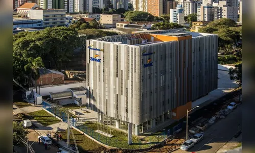 Fecomércio PR homenageia empreendedores de Apucarana