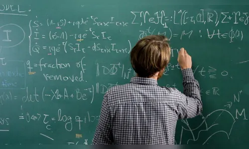 ICMC abre concurso para Professor nas áreas de sistemas de computação, matemática aplicada e estatística