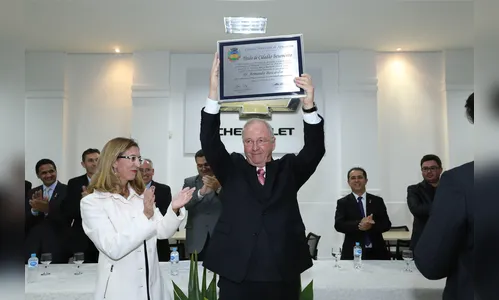 Apucarana Auto Peças completa 73 anos e Armando Boscardin recebe título de cidadão benemérito