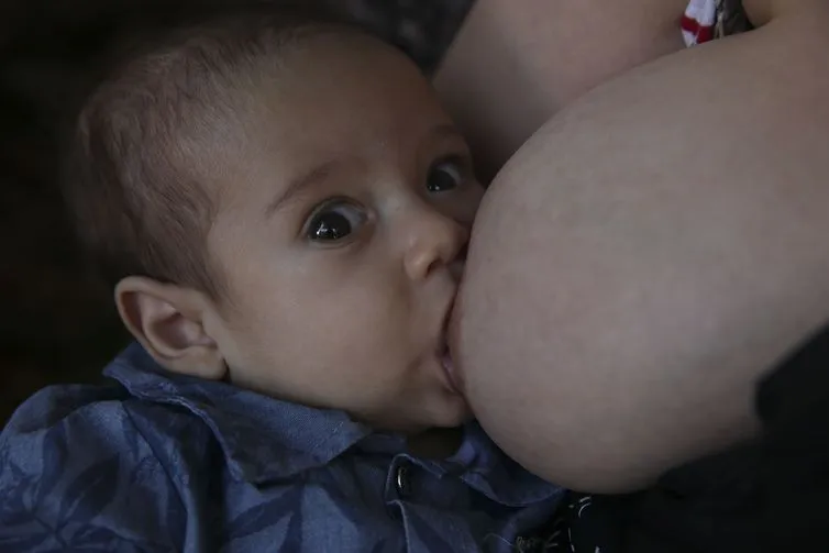 Pediatas brasileiros criticam EUA por tentativa de mudar resolução da OMS sobre aleitamento materno - Foto: Valter Campanato/Agência Brasil