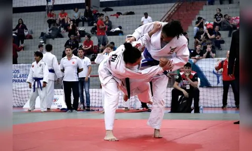 Vice-campeã brasileira de judô ganha ouro nos Jogos Escolares do Paraná