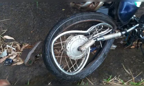 Acidente com motocicleta em Apucarana deixa dois homens feridos