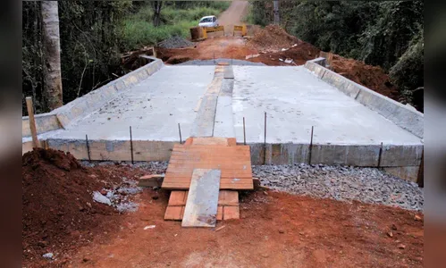 Prefeitura realiza reforma na Ponte da Estrada do Novo Mundo