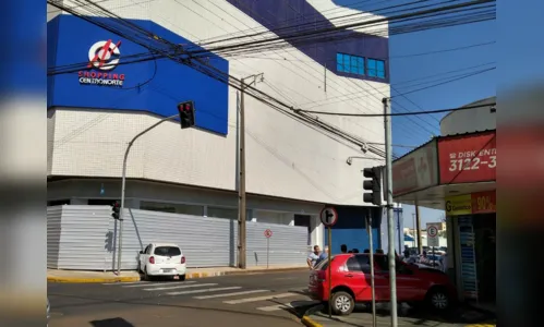 
							Acidente na área central de Apucarana provoca danos materiais
						
						