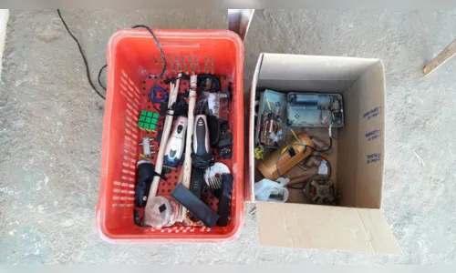 
							Polícia apreende celulares, drogas, serras e até bala de fuzil na Cadeia de Faxinal
						
						