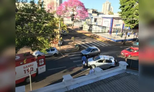 
							Gari é atropelado na área central de Apucarana
						
						