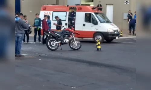 
							Jovem de 25 anos fica gravemente ferido em acidente na zona oeste de Apucarana
						
						