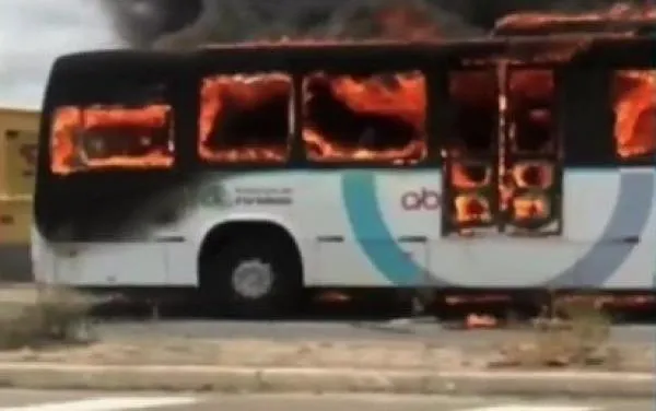 Ataque a ônibus em Fortaleza (Foto: Reprodução/TV imagem liustrativa)