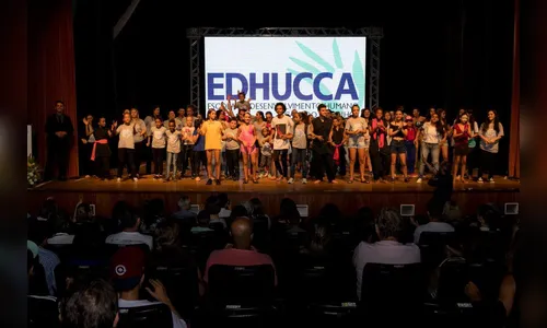 Edhucca: uma jornada em busca do desenvolvimento humano
