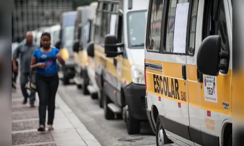 PF faz operação contra fraude em recursos do transporte escolar