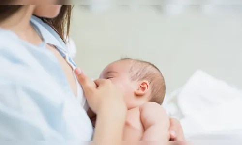 Enfermeira do Hospital da Providência esclarece dúvidas sobre amamentação