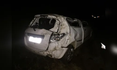 
							Capotamentos causam uma morte e deixam feridos na região
						
						