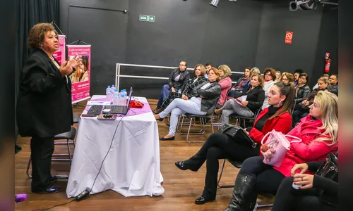 Mobilizadora popular aborda aspectos da Lei Maria da Penha