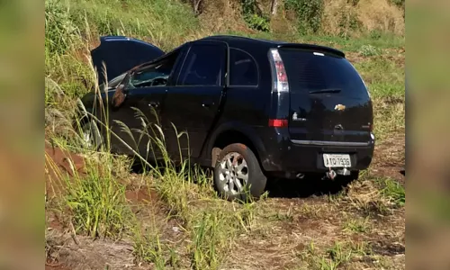 
							Capotamento deixa moça ferida em Apucarana
						
						