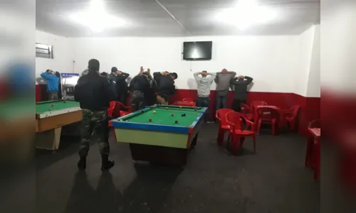 
							PM, GM e Patrulha Rural intensificam policiamento no município de Apucarana
						
						