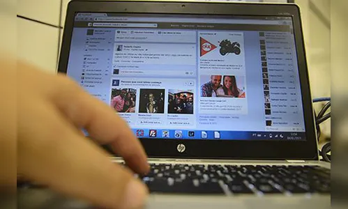 Facebook exigirá autorização especial para páginas de grande audiência