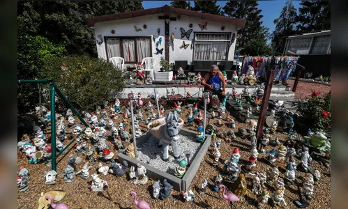 Belga coleciona anões de jardim