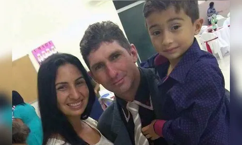 Cantora gospel, marido e filho de 5 anos morrem esmagados em acidente 