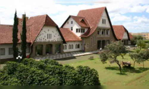 Museu digitaliza 10 mil fotografias de Londrina