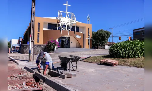 Prefeitura revitaliza praça da “Igrejinha”